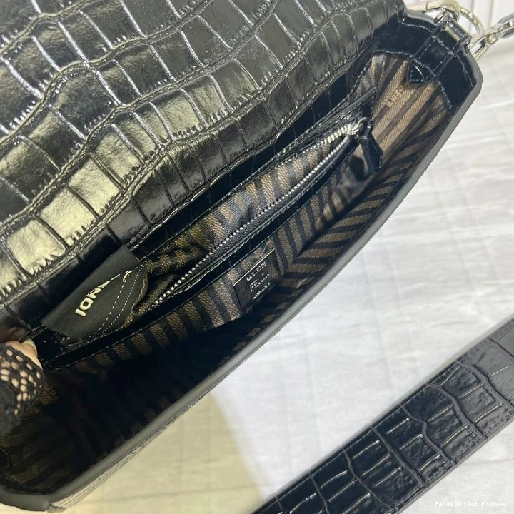 Vintage HOT Crocodile Baguette In Medium Fendi Tiffany Leather Black Bag 0818